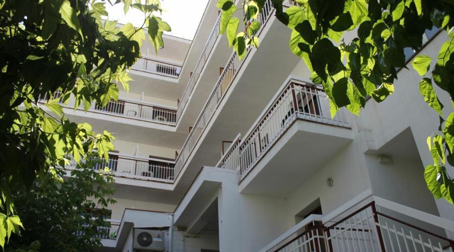 Hotel Armonia Lloret de Mar Buitenkant foto